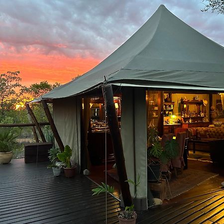 Out In Africa Wildlife Lodge Hammanskraal Exteriér fotografie
