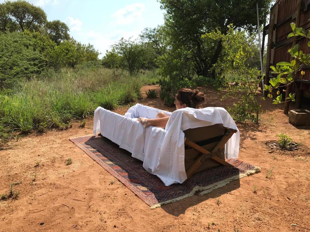 Out In Africa Wildlife Lodge Hammanskraal Exteriér fotografie