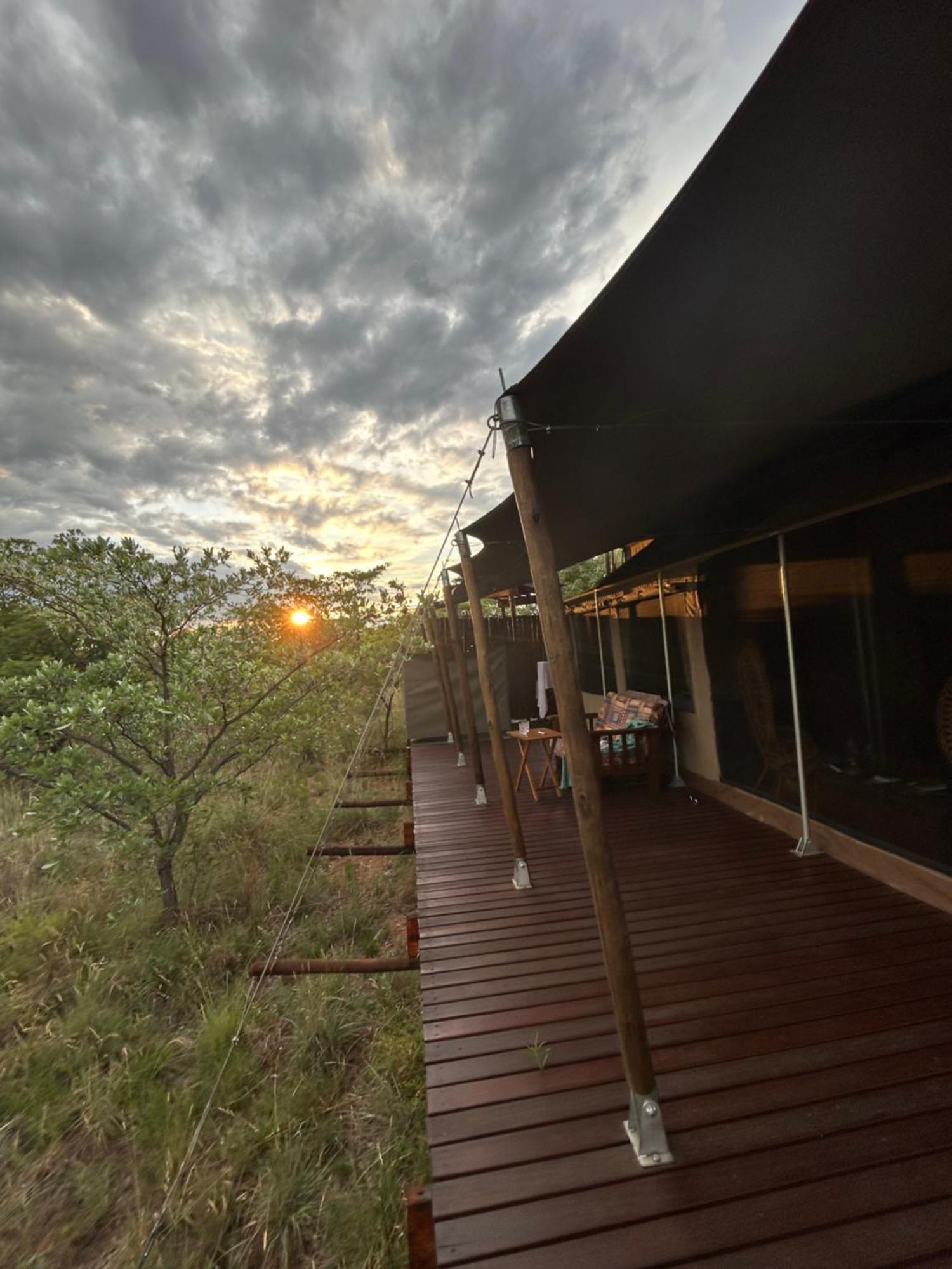 Out In Africa Wildlife Lodge Hammanskraal Exteriér fotografie